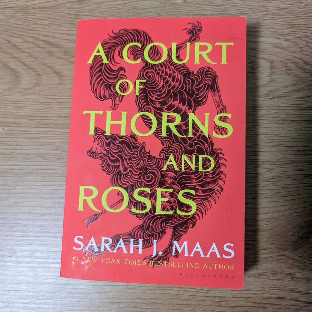A Court of Thorns and Roses by Sarah J. Maas - Red Cover